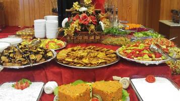 Desayuno bufé gratuito y diario