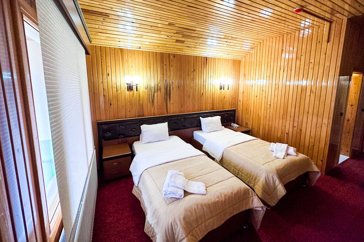 Deluxe Room | Premium bedding, desk, laptop workspace, iron/ironing board (on request)