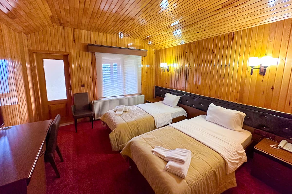 Deluxe Room, Mountain View | Premium bedding, desk, laptop workspace, iron/ironing board (on request)