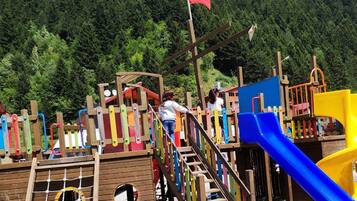 Parco avventura (team building)