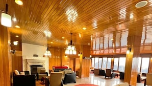Lobby lounge - Lahza Hills Resort (Çaykara)