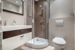 Douche, sèche-cheveux