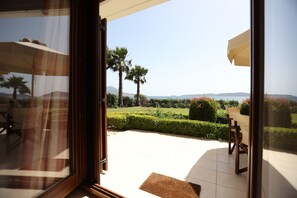 Junior Studio Suite | Individually decorated, individually furnished, desk, laptop workspace - Seaside Gialova (Pylos-Nestoras)