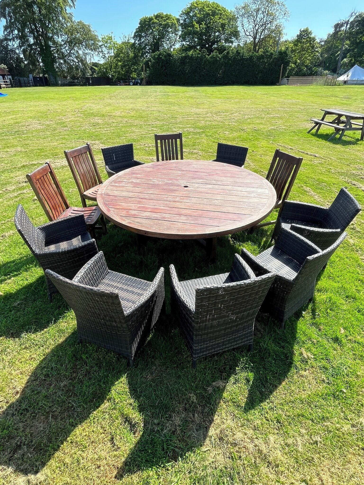 Tempat makan outdoor