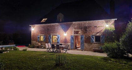 Charming gîte with swimming pool