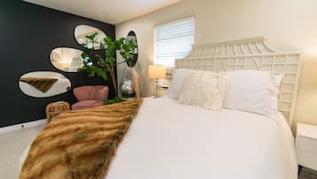 3 Schlafzimmer, Zimmersafe, Schreibtisch, Bügeleisen/Bügelbrett