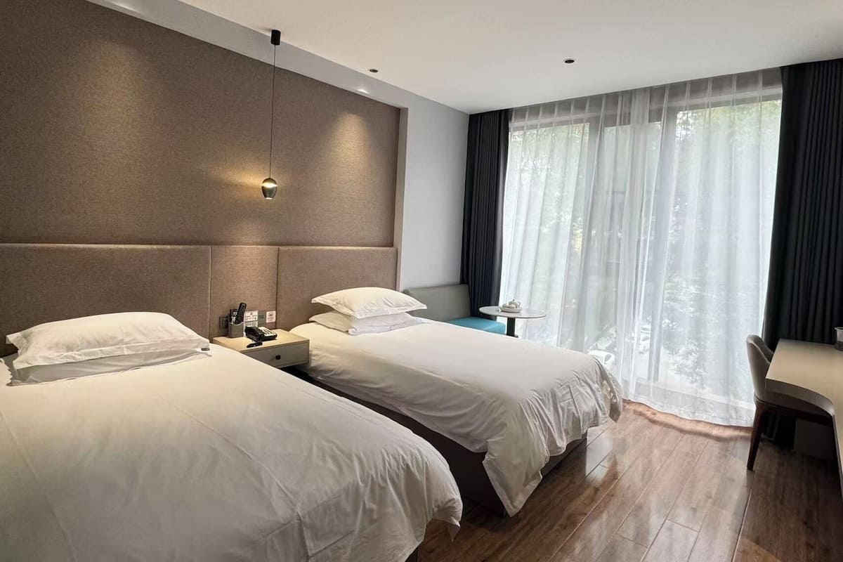 Premium Room, 1 Bedroom, City View | Front of property