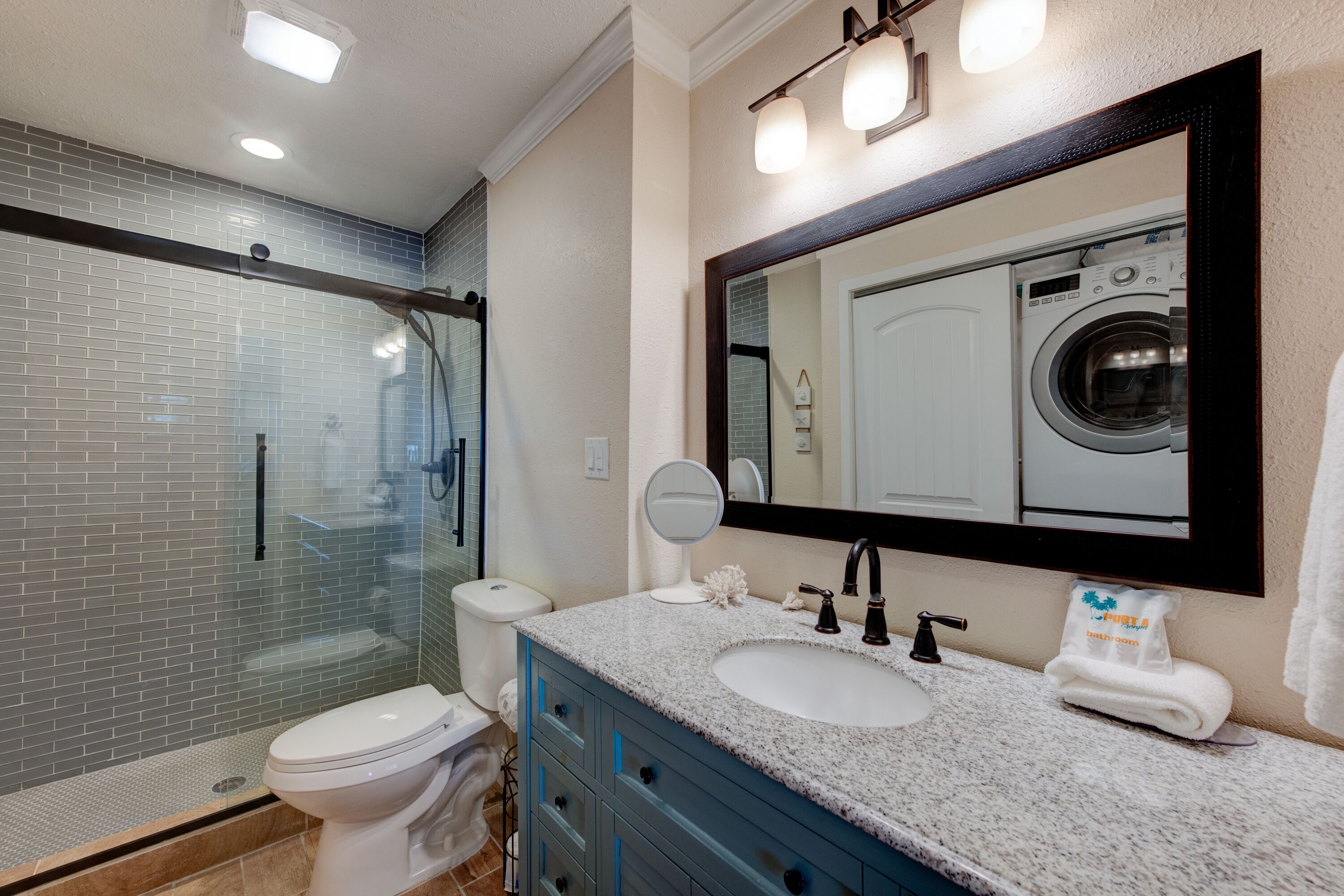 3br condo, sleeps 8, community pool, lighted fishing pier, boat parking!