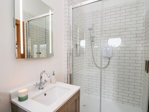 Shower - Tin Shed (Rhayader)