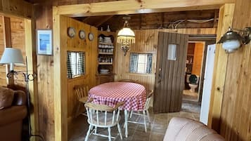 Villa, 2 Bedrooms | Game room