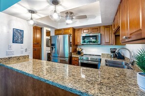 Condo, 2 Bedrooms | Private kitchen