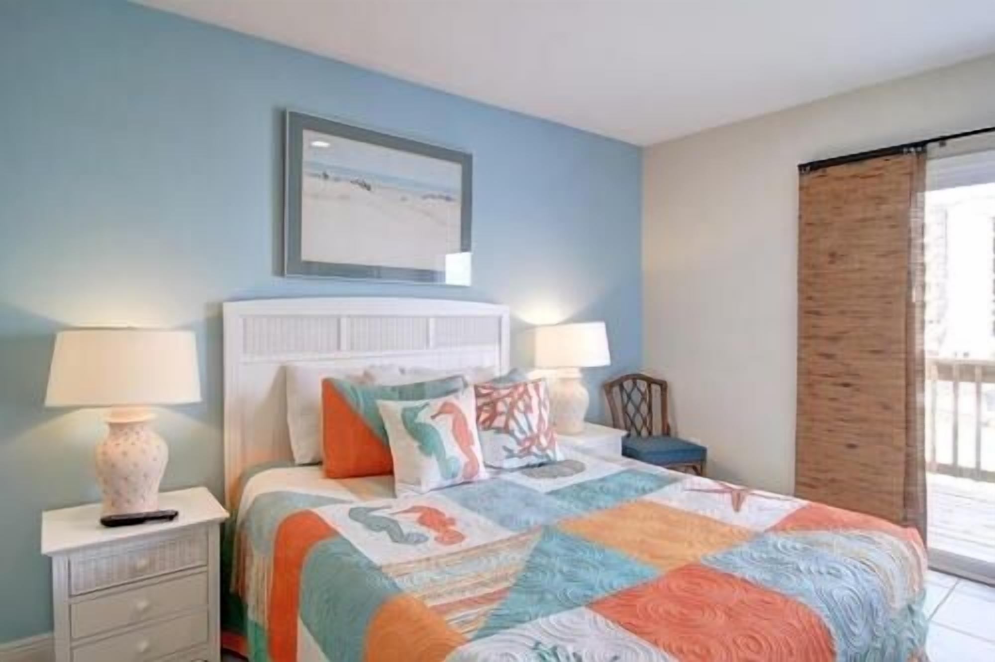 Bay Tree C15/16 3 Bedroom Condo by Redawning