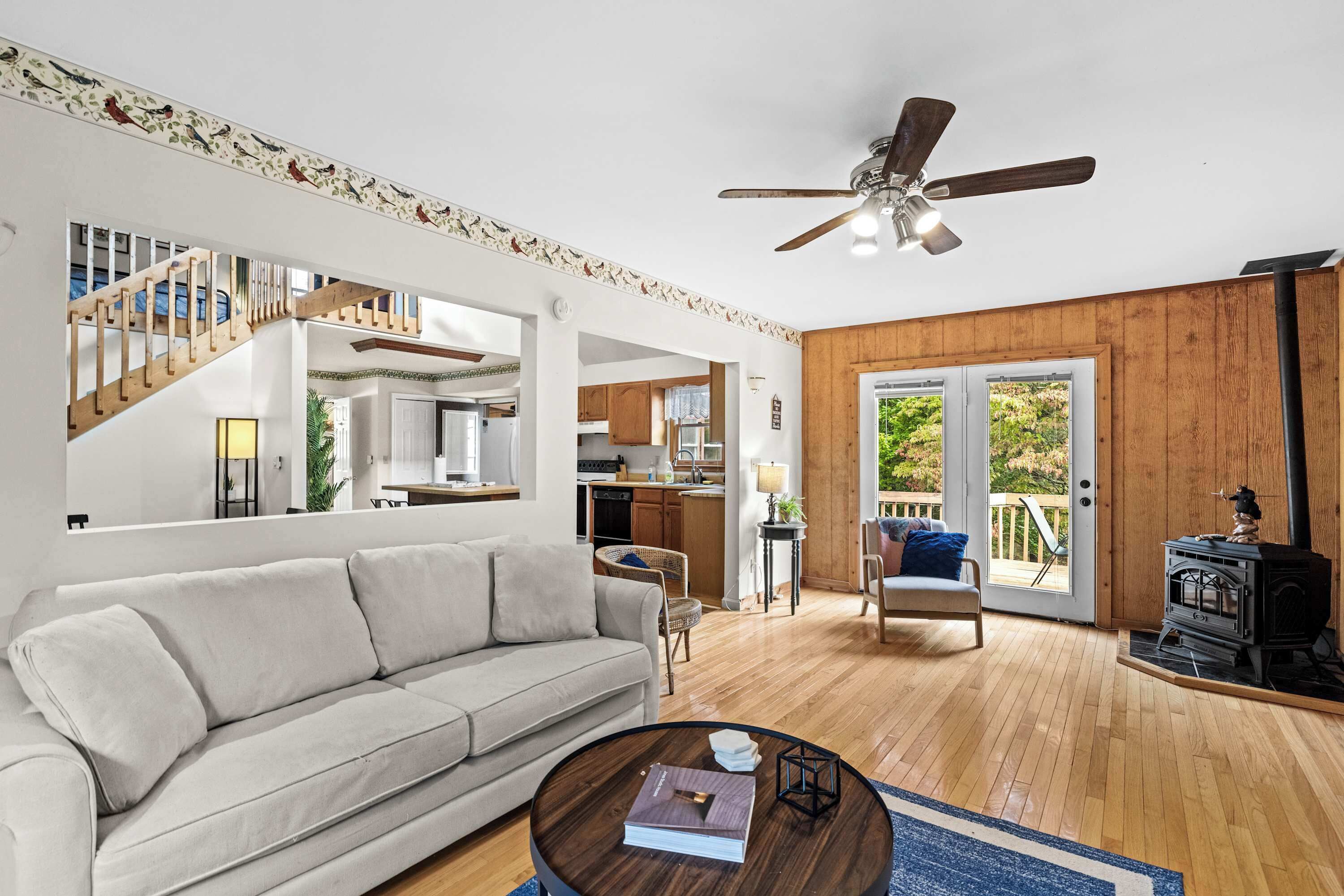 TV, fireplace, streaming services, stereo