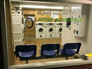 Interior - 300m from ski slopes, terrace, parking, tv, ski locker, 24m², Chamrousse (Chamrousse)