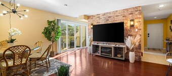 Pacific Getaway: Near Beach & Boardwalk