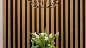 Apartment, 1 Bedroom, Sauna, Sea Facing | In-room dining