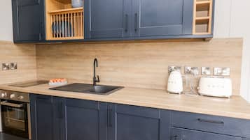 Máy rửa bát, dụng cụ nấu nướng/bát dĩa/dao nĩa