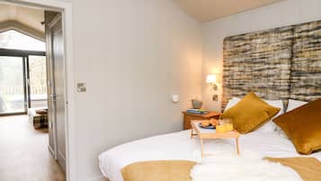 1 quarto, individualmente decorados, individualmente mobiliados