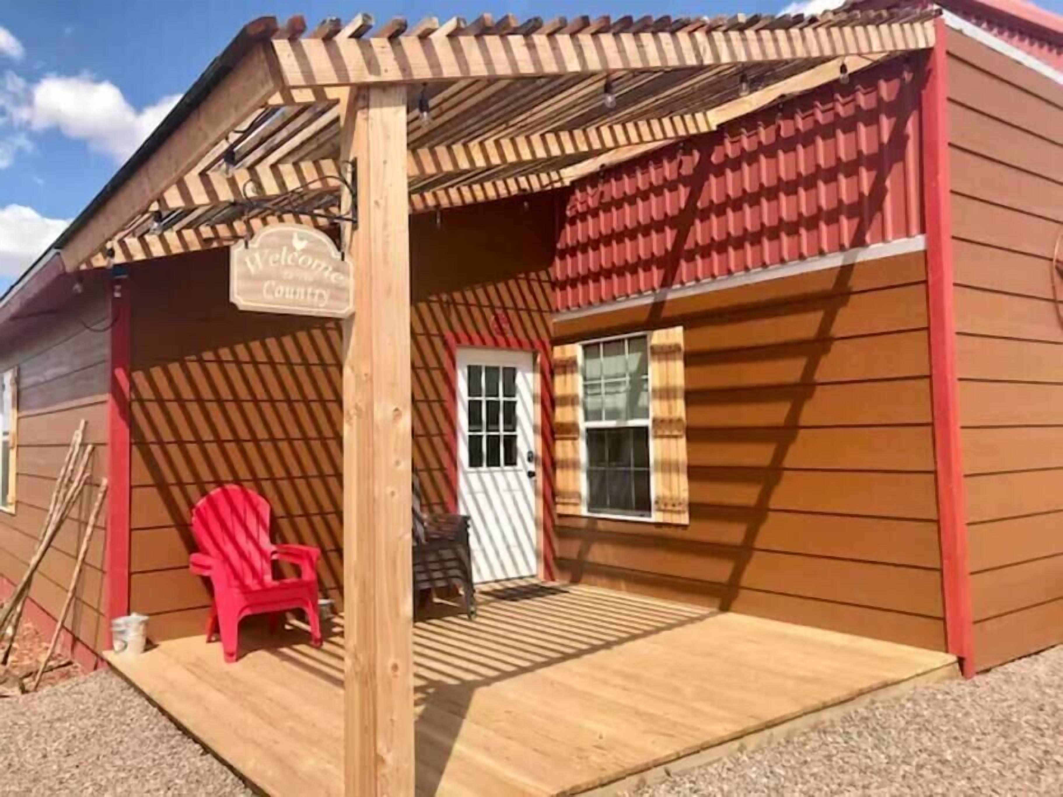 Rustic Bunkhouse-Custom Built Cabin on 30acre