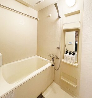 Hair dryer, bidet, towels, soap - Shibuya apartment (渋谷区神泉町)