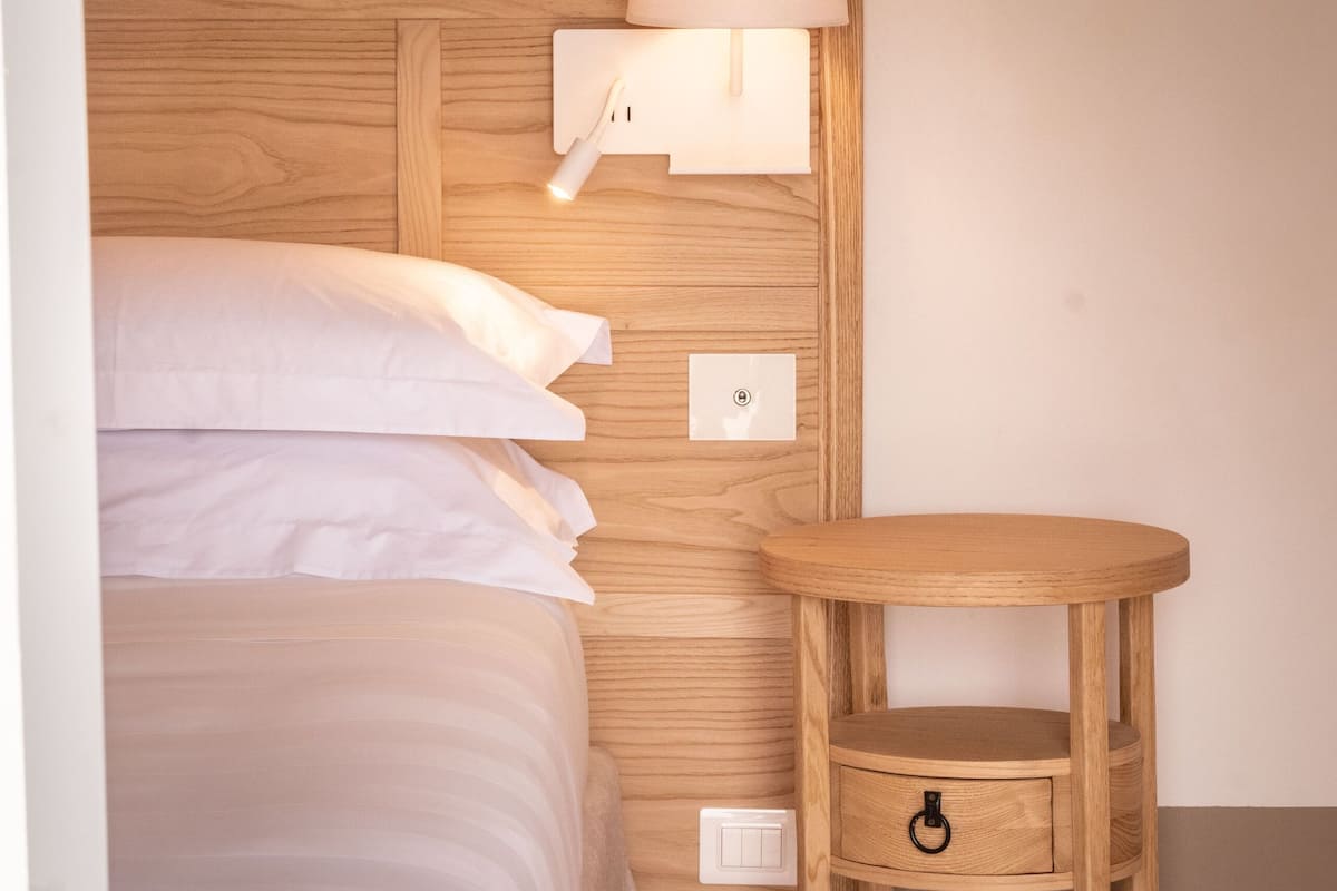 1 chambre, literie de qualité supérieure, couette en duvet d'oie