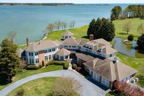 Exterior - 6BR Waterfront Estate | Private Dock, Firepit, Screened Porch & Beach Access (Sherwood)