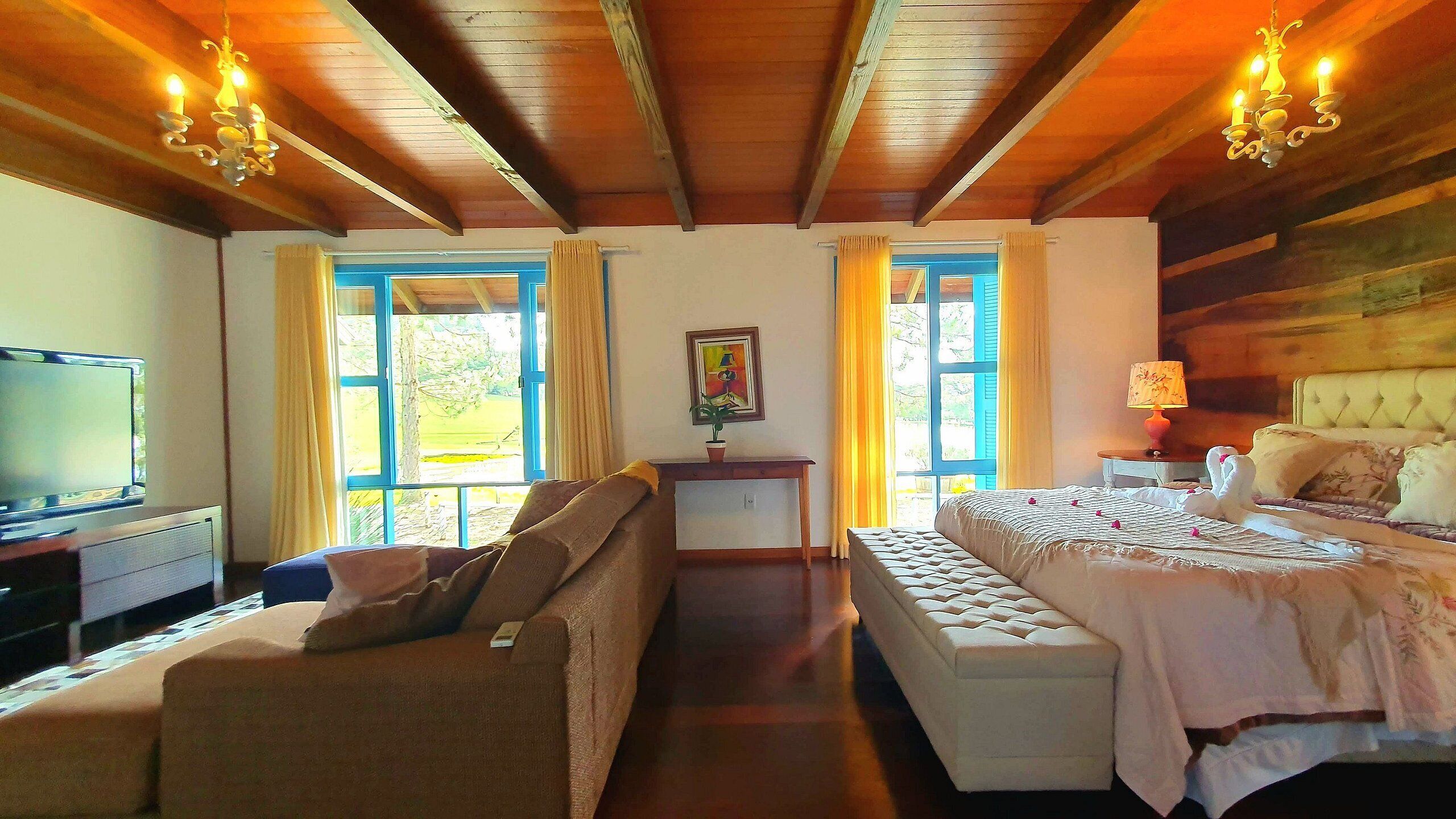 Egyptian cotton sheets, premium bedding, individually decorated