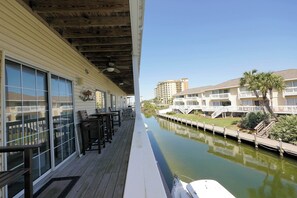 Terrace/patio - 2BR Canal-Side Condo • Boat Lovers Welcome (Destin)