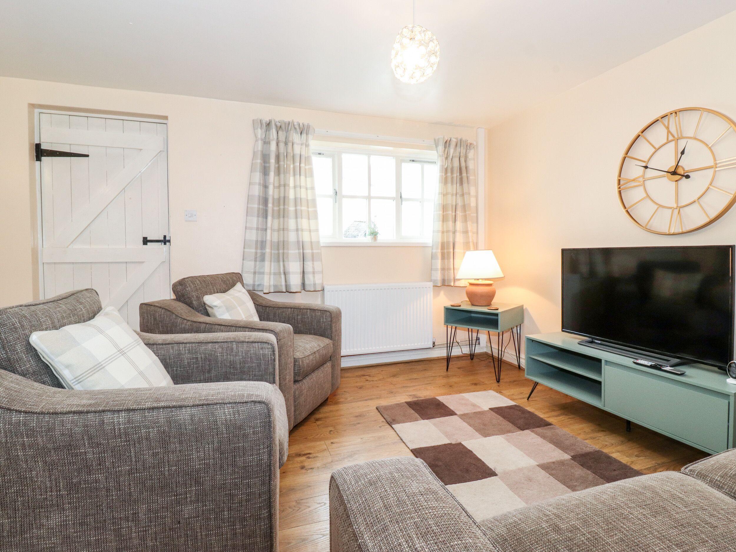 SWALLOWS NEST COTTAGE, pet friendly, with a garden in Hawkshead