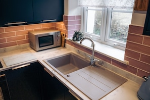 Fridge, oven, dishwasher
