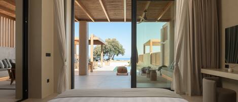 1 bedroom, in-room safe, iron/ironing board, free WiFi