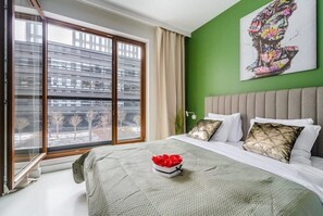 1 bedroom, iron/ironing board, travel crib, WiFi - Lumina lux apartment near Uprising Museum (Warszawa)