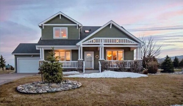 المنشأة من الخارج