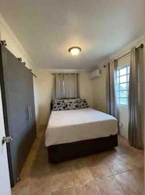 4 bedrooms, iron/ironing board, free WiFi, bed sheets - My Home Your Vacay - A short drive to the beach (Christiansted)