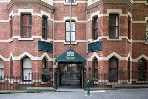 Exterior detail - Gordon`s Place Entire Apartment CBD Location (Melbourne)