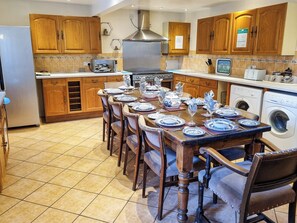 Lave-vaisselle, chaise haute