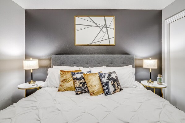 1 chambre, fer et planche à repasser, Wi-Fi, literie fournie