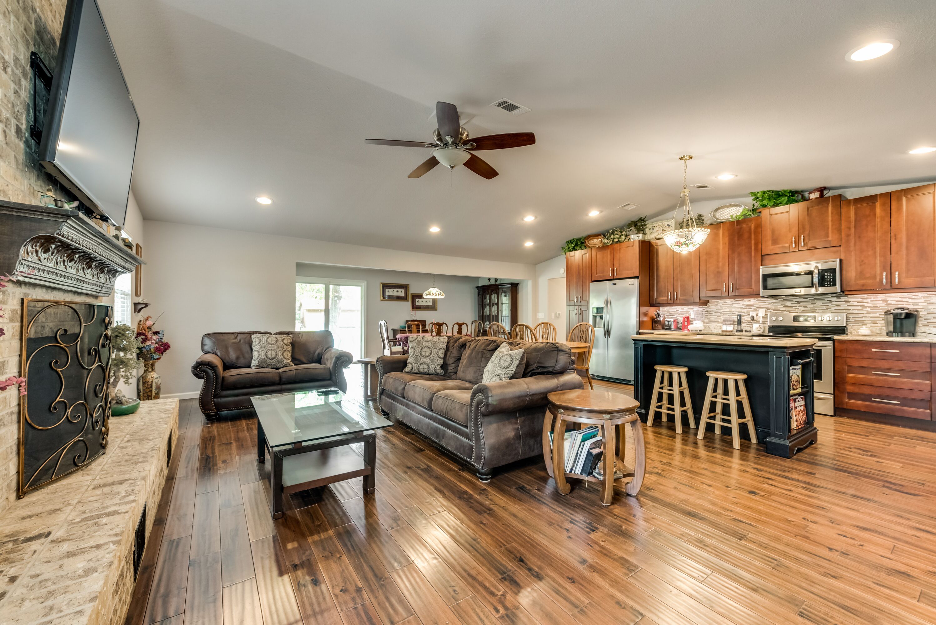 The Hummingbird House