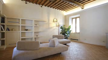 Suite monolocale Premium | Area soggiorno | Tablet