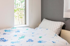 3 bedrooms, in-room safe, travel cot, free WiFi