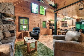 Smart TV, chimenea, videojuegos y futbolito 