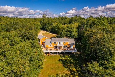 Deck House Limit 25 7 Bedroom Villa by RedAwning