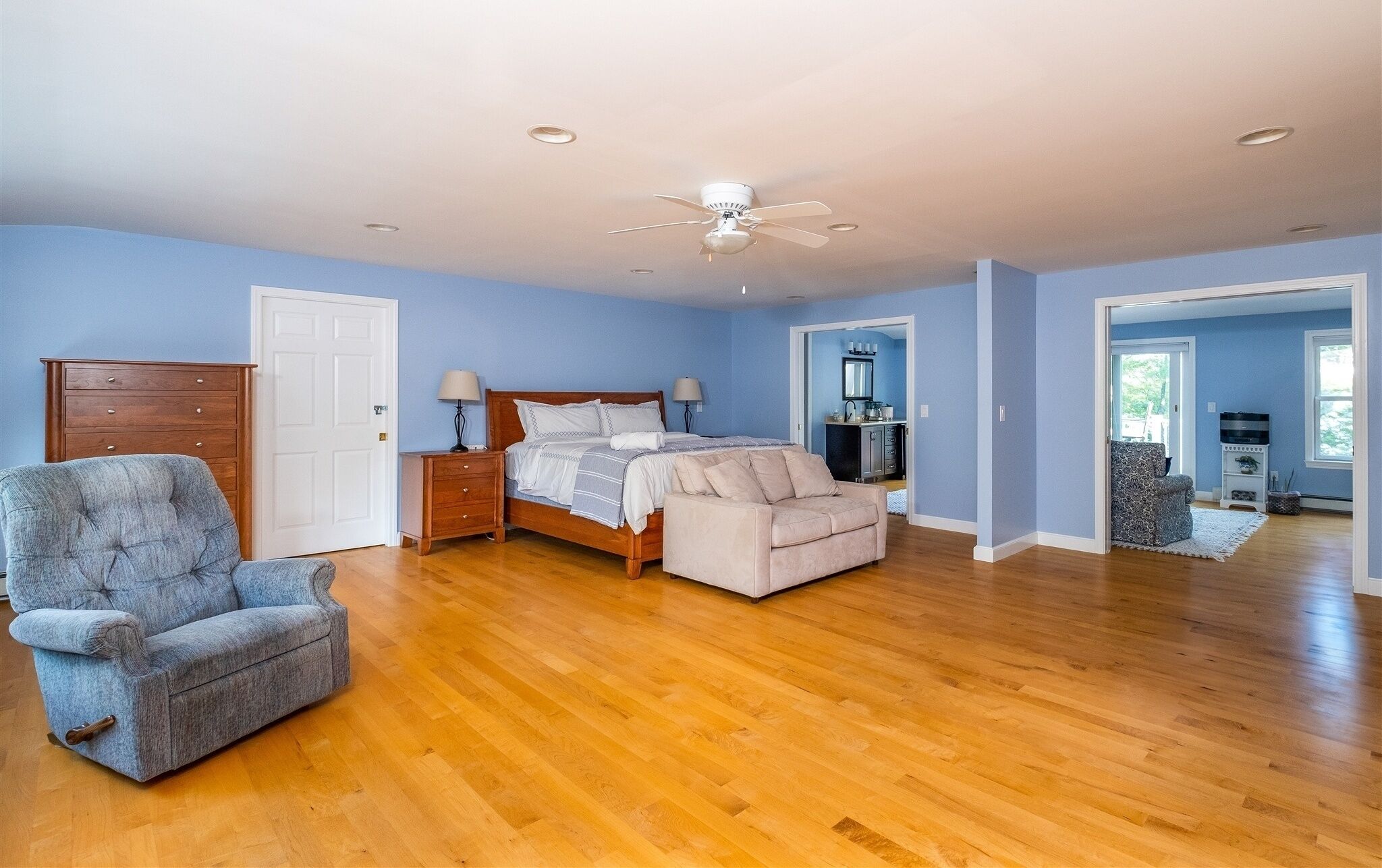 Deck House Limit 25 7 Bedroom Villa by Redawning