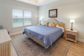 4 bedrooms, iron/ironing board, WiFi, bed sheets