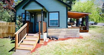 Cabin Homes with its Own Private Access Park