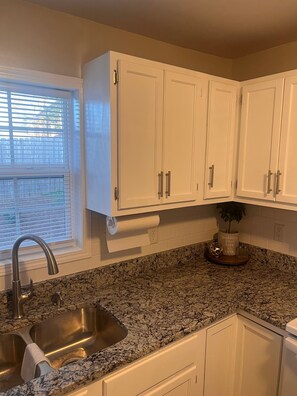 Private kitchen - Serenity In The City (Winston-Salem)