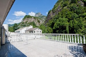 Unclassified image, 4 of 24, button - Yandangshan Yunshuijian Homestay (Yueqing)