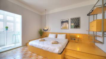 1 habitación, escritorio, tabla de planchar con plancha y wifi gratis