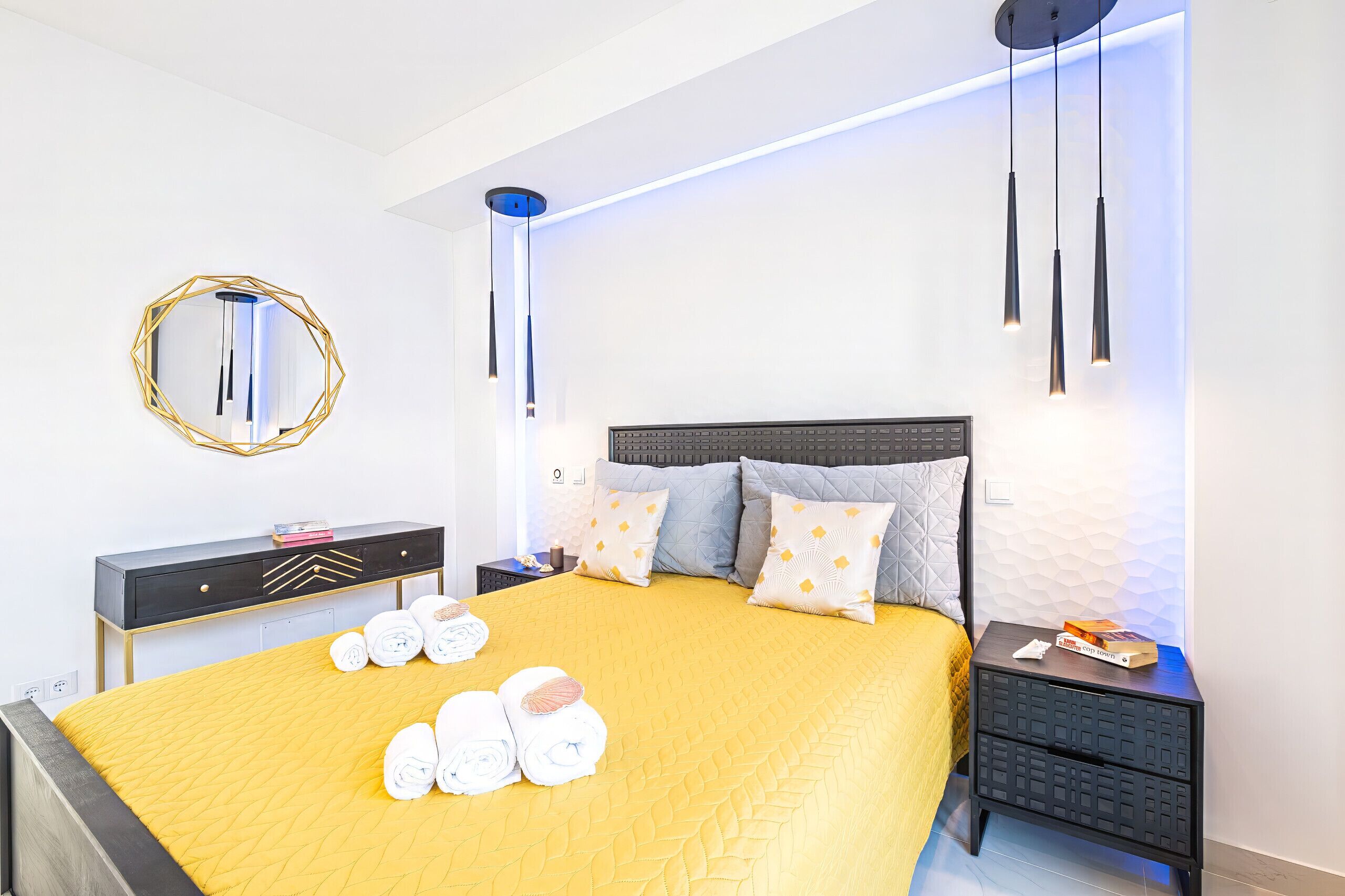 4 bedrooms, iron/ironing board, free WiFi, bed sheets