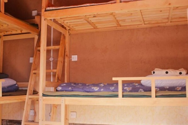 Unclassified image, 1 of 58, button - Sanyuesan International Youth Hostel (Pingyao County)